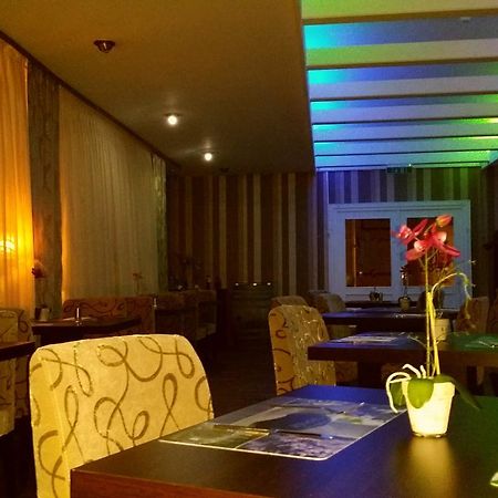 Abant Hotel Frankfurt Obertshausen Bagian luar foto
