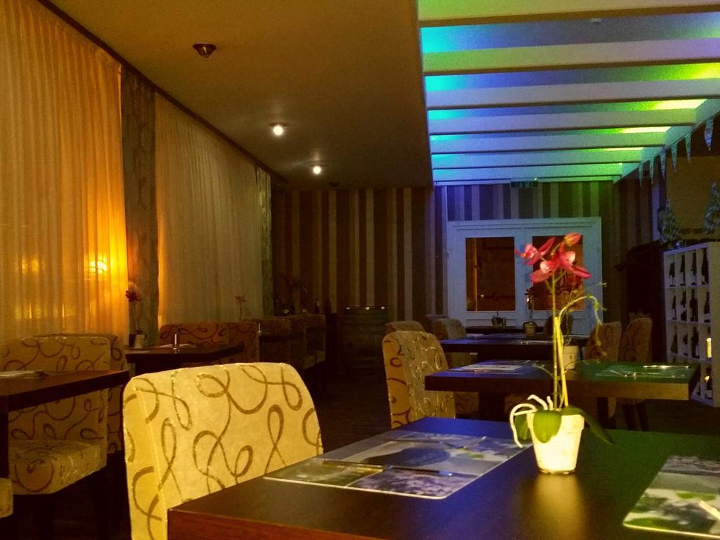 Abant Hotel Frankfurt Obertshausen Bagian luar foto
